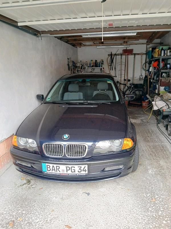 Gebraucht 1999 BMW 323 Limousine | 6.200 € (Fairer Preis) - Bild 1/4