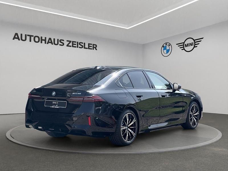 Neu BMW i5 Performance 289 kW (394 PS) 2025 Saphirschwarz Limousine