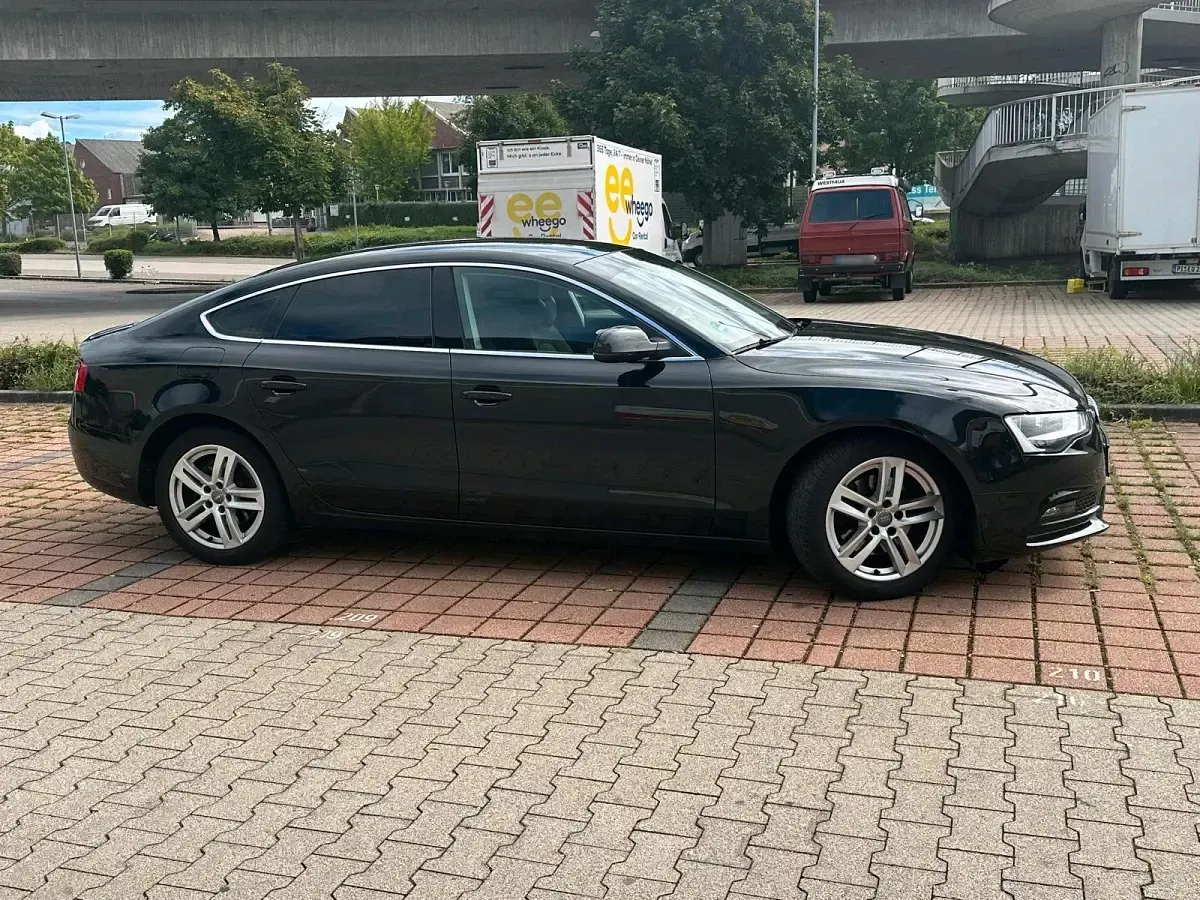 Gebraucht Audi A5 Sportback 136 PS (100 kW) 2016 Schwarz Kleinwagen
