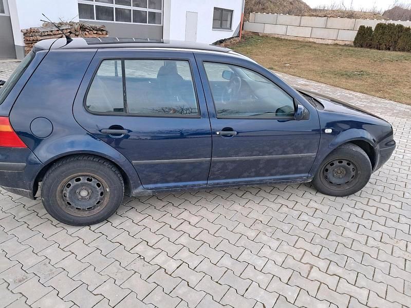 Gebraucht VW Golf IV 104 PS (76 kW) 2000 Blau Kleinwagen