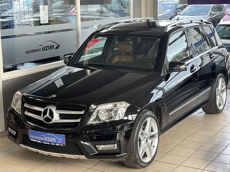 Schwarz Gebraucht 2011 Mercedes GLK350 AMG SUV | 14.990 € (Fairer Preis) - Bild 1/4