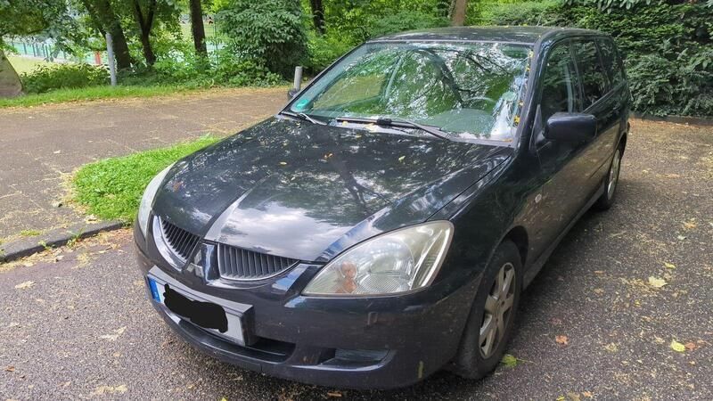 Schwarz Gebraucht 2005 Mitsubishi Lancer Kombi | 1.500 € (Fairer Preis) - Bild 1/4