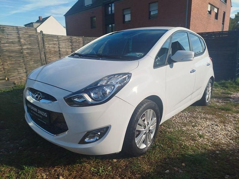 Gebraucht Hyundai ix20 Trend 125 PS (91 kW) 2014 Weiß Kleinwagen