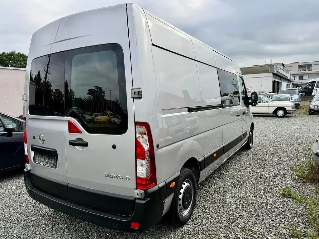 Gebraucht Opel Movano 179 PS (131 kW) 2021 Silber Van