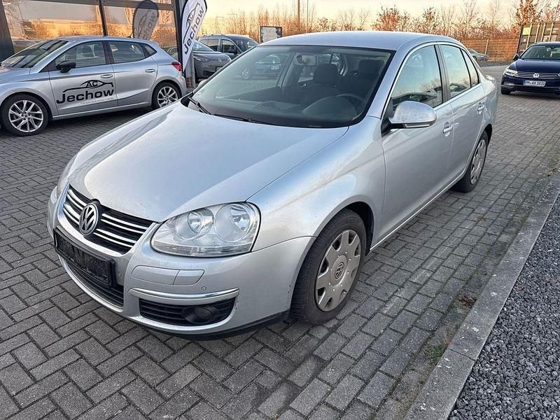 Silber Gebraucht 2009 VW Jetta Comfortline Limousine | 1.500 € (Superpreis) - Bild 1/4