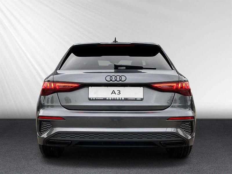 Gebraucht Audi A3 S-Line 150 PS (110 kW) 2024 Daytonagrau perleffekt Limousine