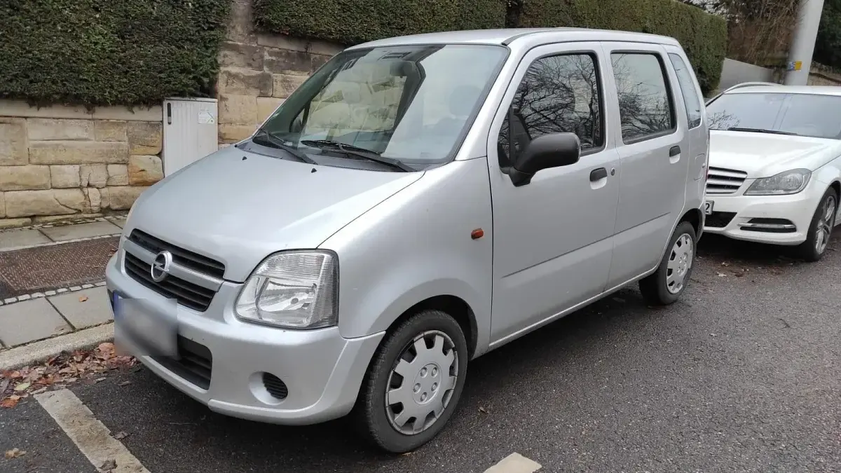 Gebraucht Opel Agila 60 PS (44 kW) 2005 Grau Van / Kleinbus