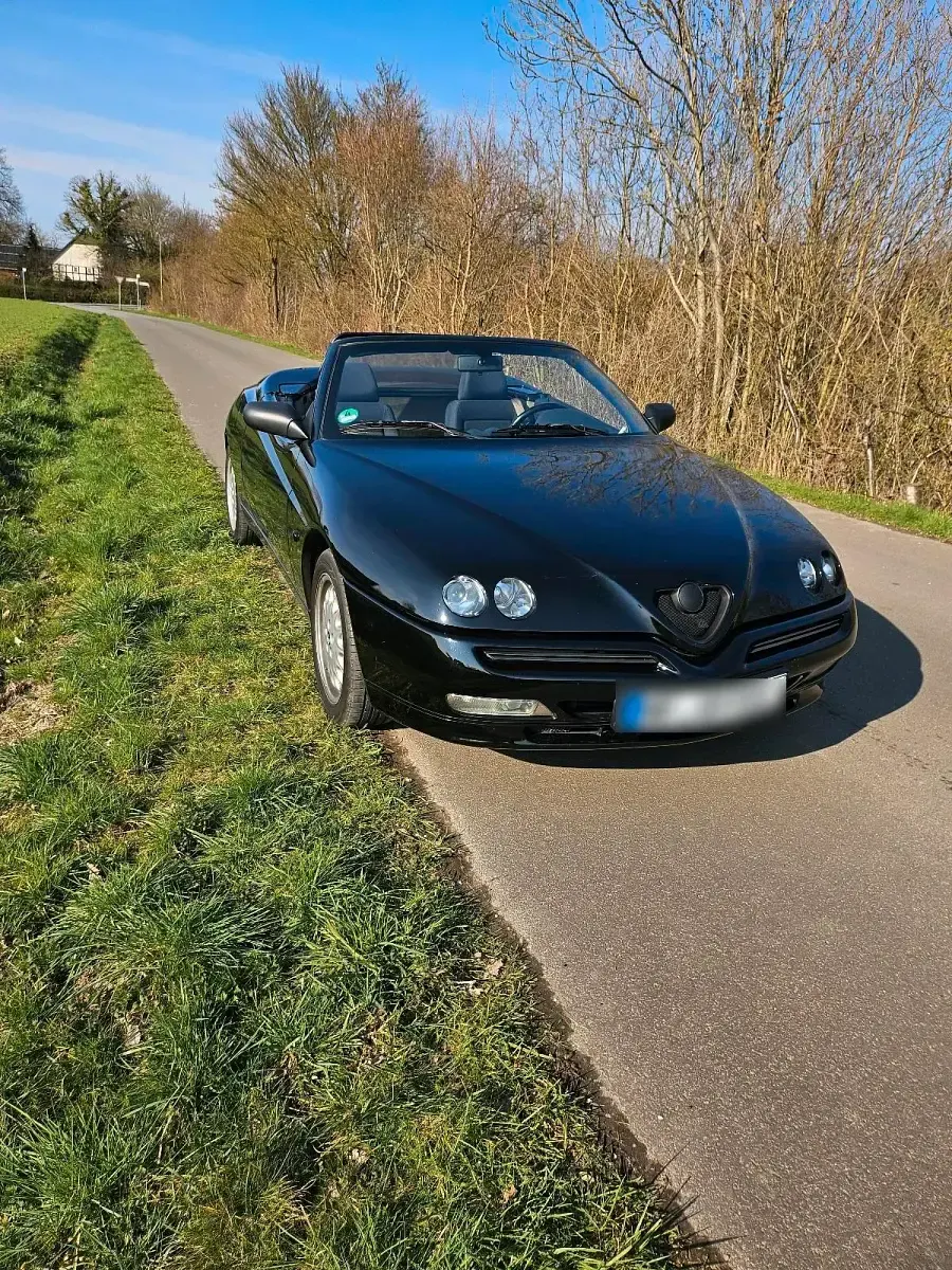 Occasion Alfa Romeo Spider 150 ch (110 kW) 2002 Noir Cabriolet