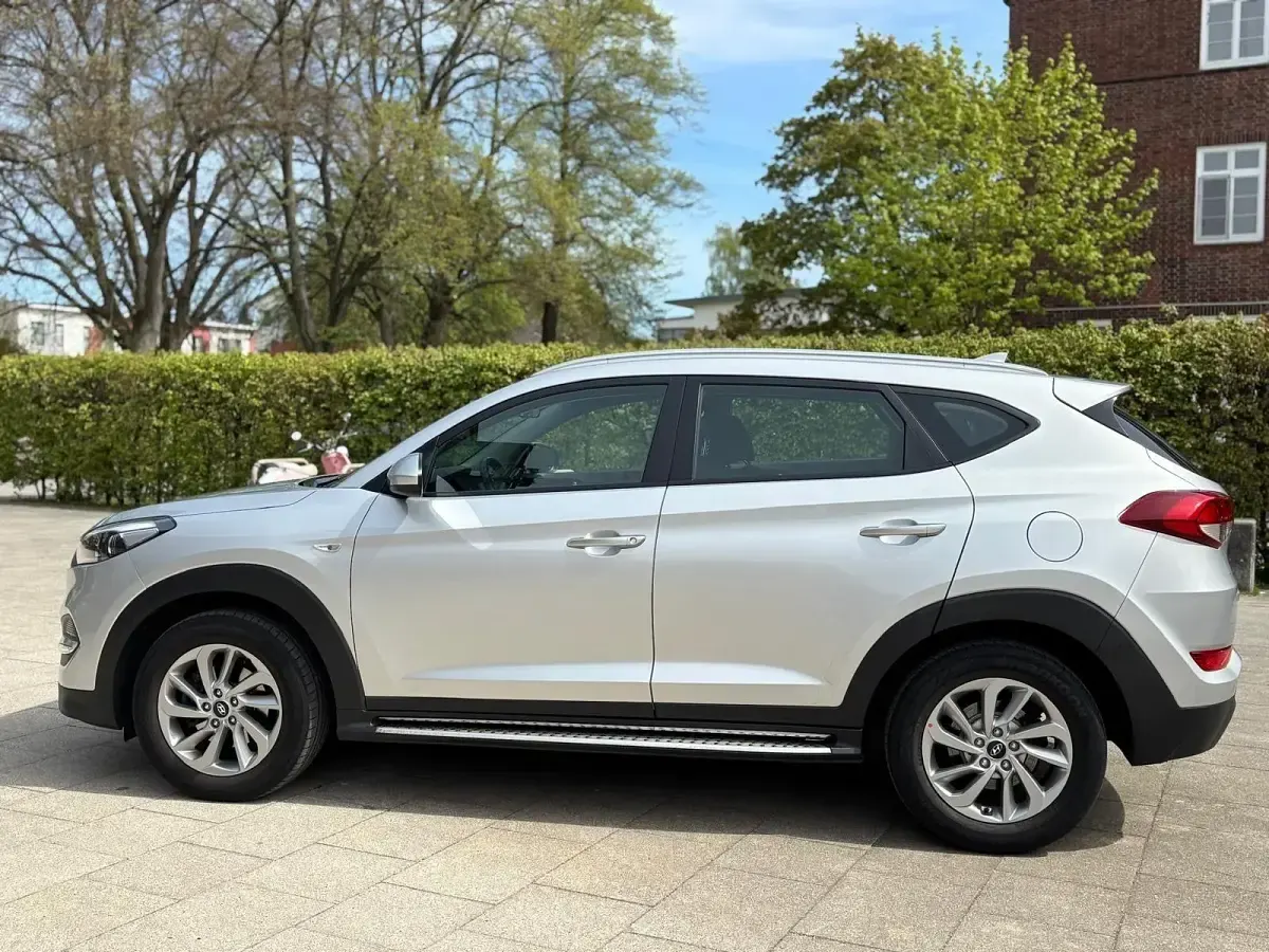 Gebraucht Hyundai Tucson Advantage 177 PS (130 kW) 2017 Silber SUV