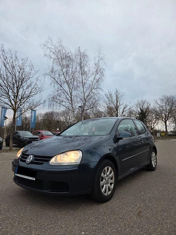 Gebraucht VW Golf IV Comfortline 102 PS (75 kW) 2004 Blau Limousine