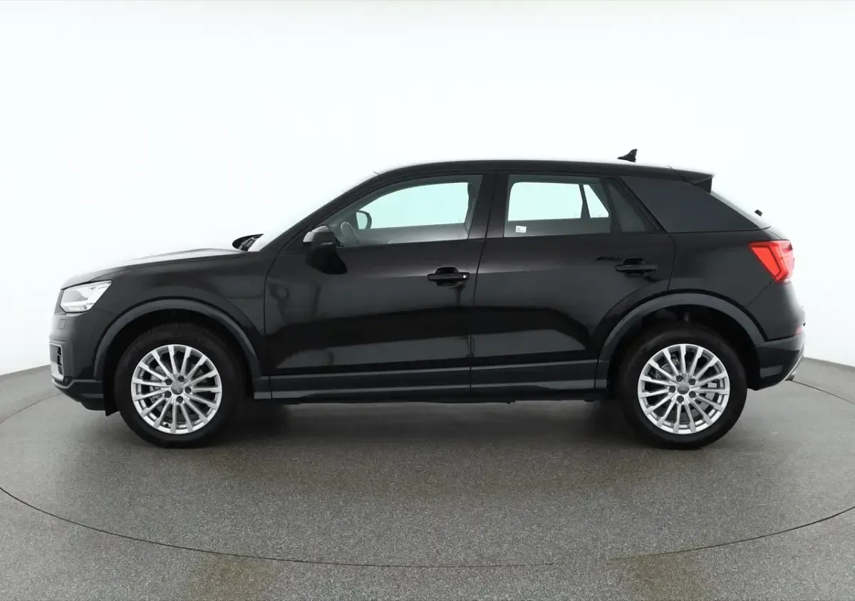 Gebraucht Audi Q2 Comfort 150 PS (110 kW) 2020 Schwarz SUV