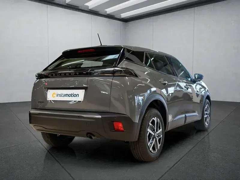 Gebraucht Peugeot 2008 101 PS (74 kW) 2024 Grau SUV