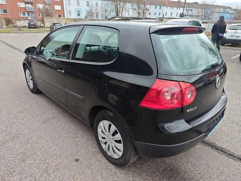 Gebraucht VW Golf IV Trendline 75 PS (55 kW) 2004 Schwarz Limousine