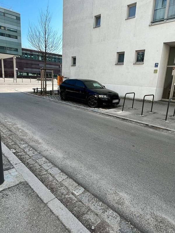 Second-hand Audi A3 143 CP (105 kW) 2006 Negru Hatchback