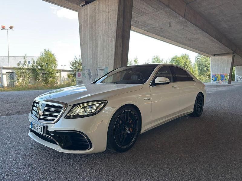 Weiß Gebraucht 2018 Mercedes S63 AMG AMG Limousine | 86.990 € (Etwas zu teuer) - Bild 1/4