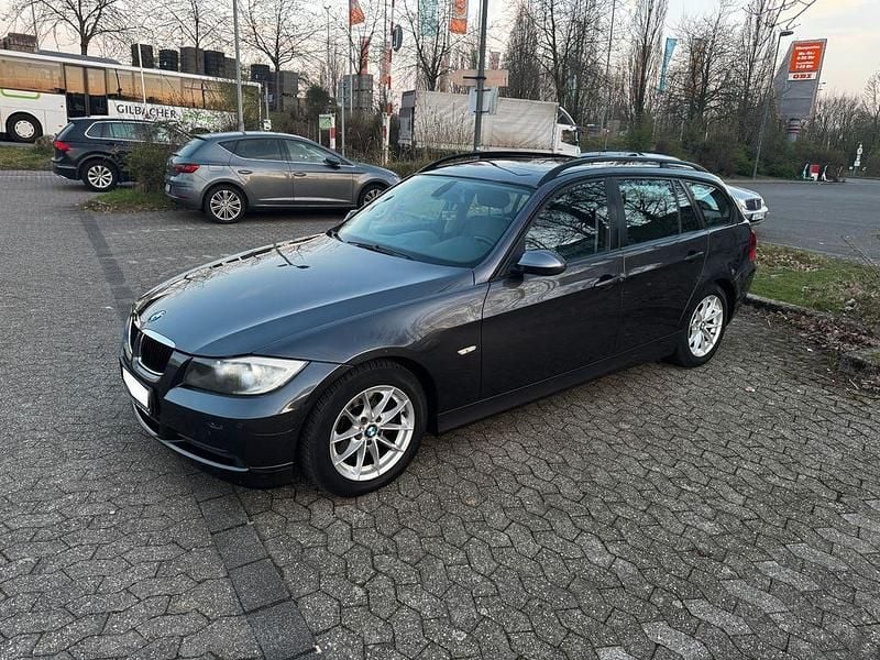 Gebraucht BMW 320 170 PS (125 kW) 2008 Grau Kombi