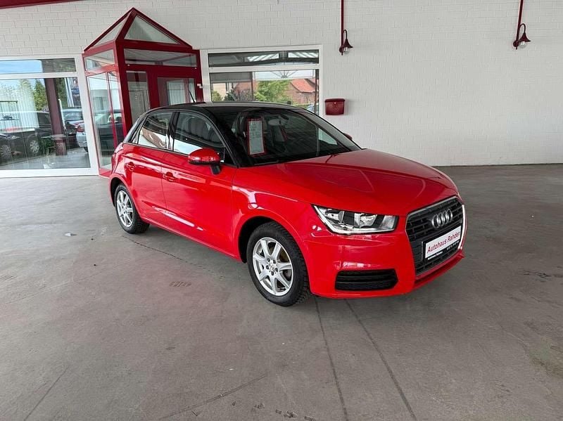 Rot Gebraucht 2017 Audi A1 Kleinwagen | 11.950 € (Guter Preis) - Bild 1/4