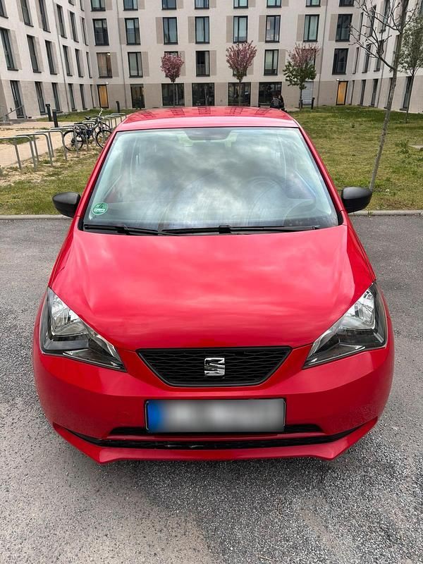 Używany Seat Mii 60 KM (44 kW) 2014 Czerwony Hatchback