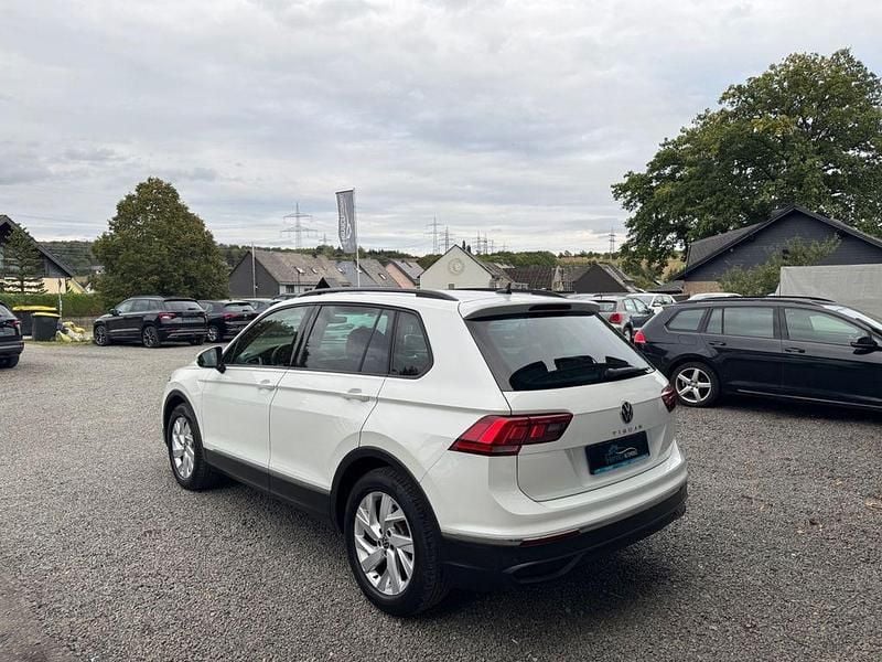Gebraucht VW Tiguan Life 150 PS (110 kW) 2022 Weiß SUV