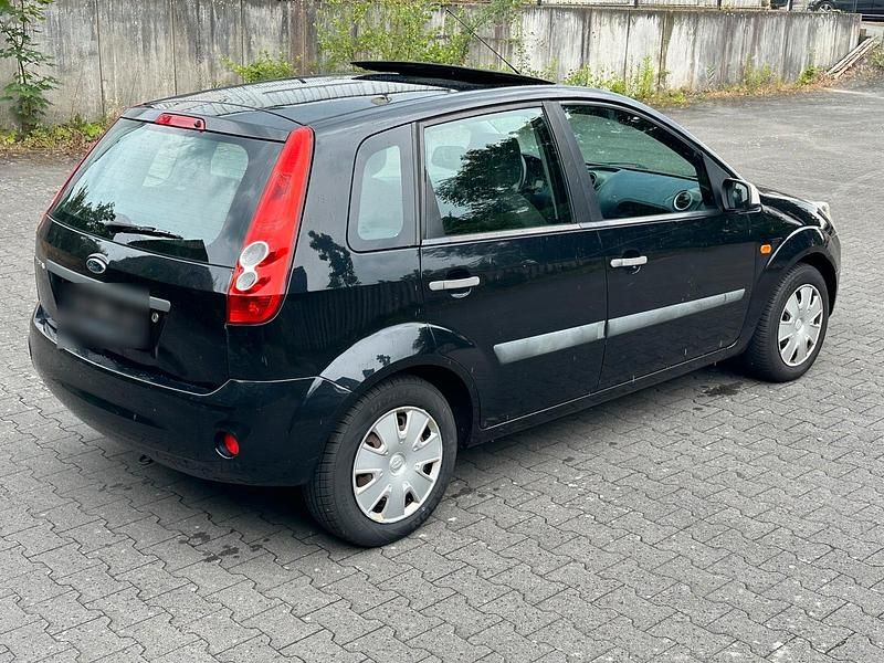 Gebraucht Ford Fiesta 80 PS (58 kW) 2006 Schwarz Kleinwagen