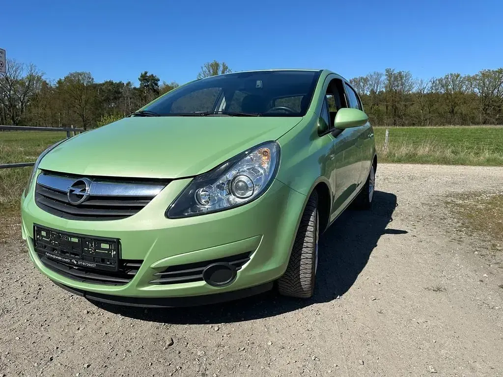 Second-hand Opel Corsa Innovation 80 CP (58 kW) 2008 Verde Hatchback