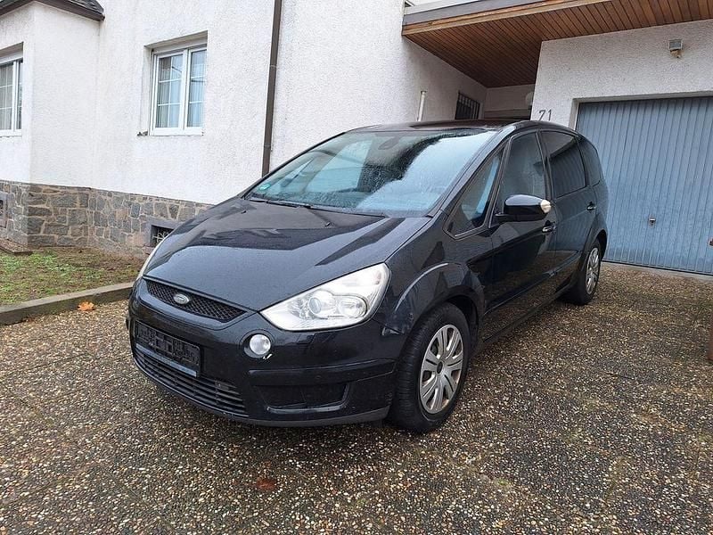 Schwarz Gebraucht 2009 Ford S-MAX Titanium Van / Kleinbus | 1.950 € (Guter Preis) - Bild 1/4
