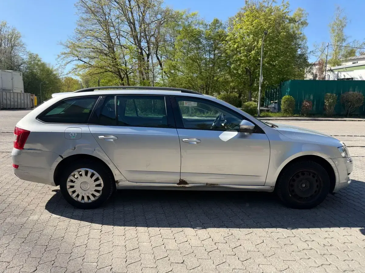 Gebraucht Skoda Octavia 150 PS (110 kW) 2014 Grau Kombi