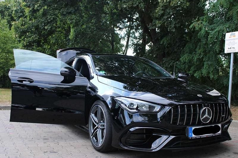 Schwarz Gebraucht 2023 Mercedes CLA45 AMG AMG Coupé | 52.500 € (Guter Preis) - Bild 1/4