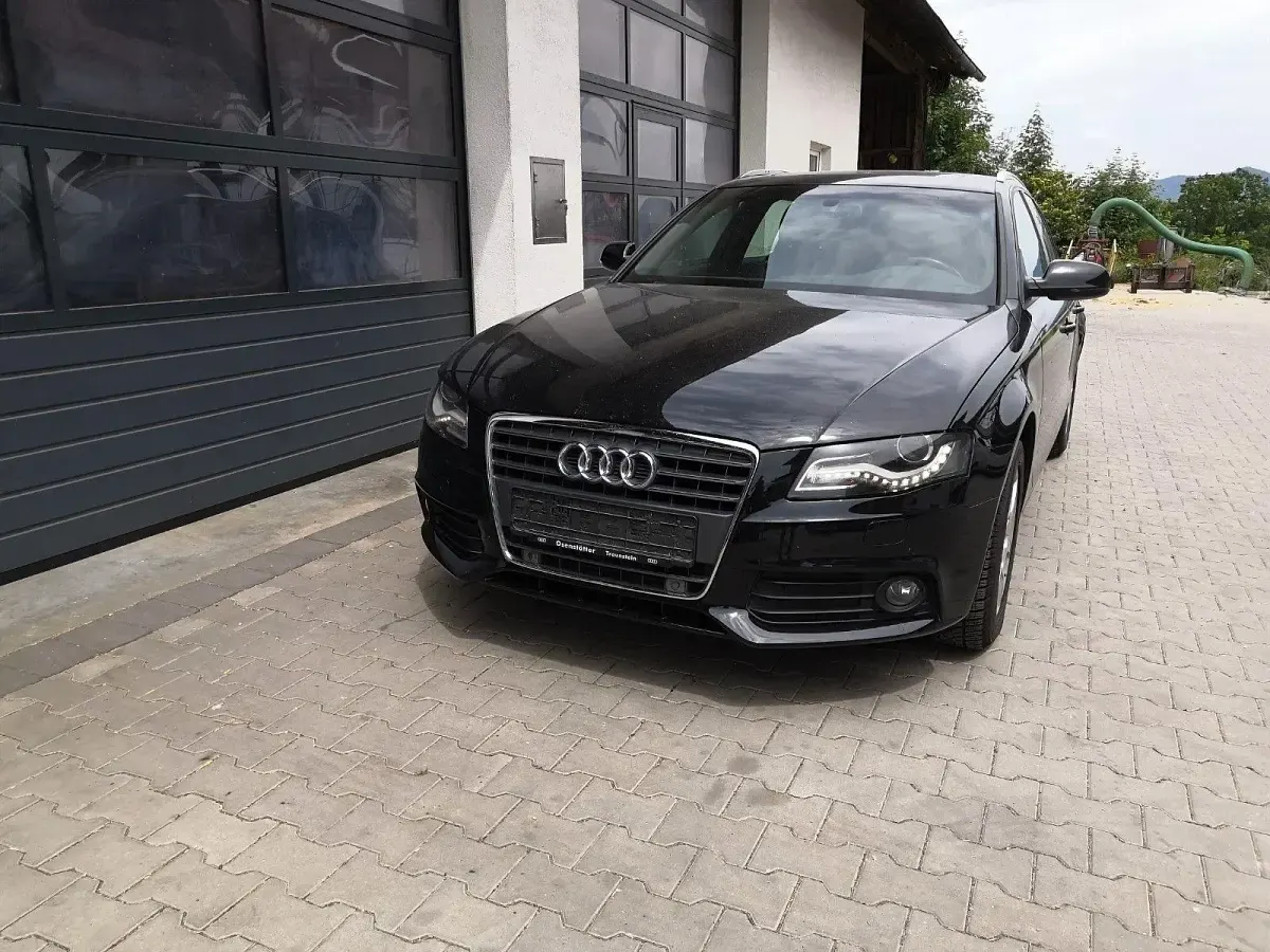 Gebraucht Audi A4 Ambiente 143 PS (105 kW) 2010 Schwarz Kombi