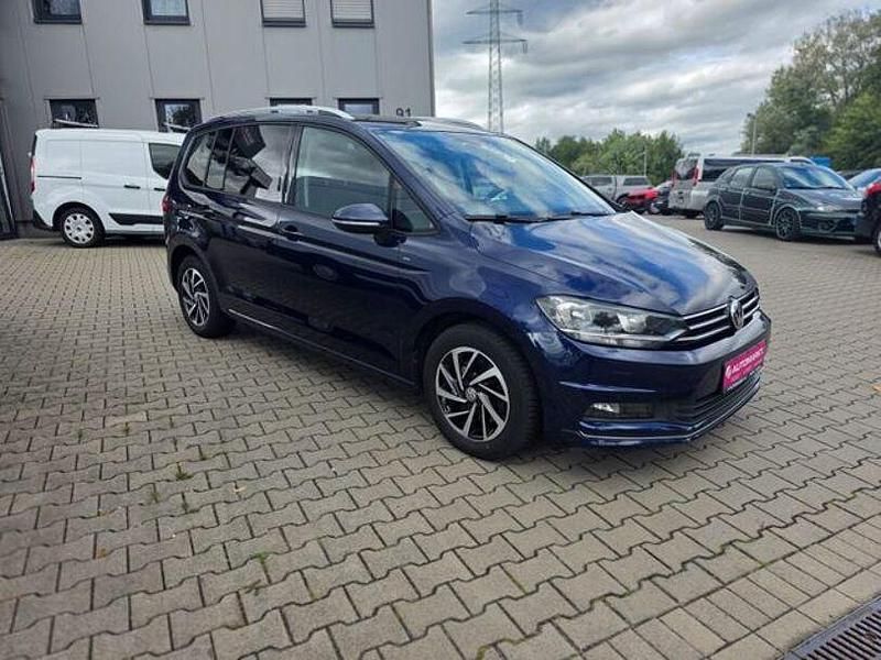 Gebraucht VW Touran Join 116 PS (85 kW) 2018 Blau Van / Kleinbus