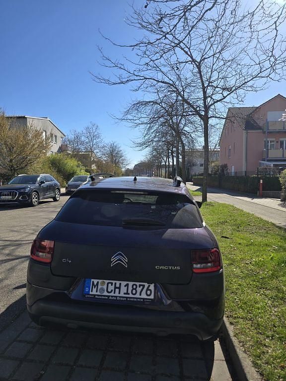 Gebraucht Citroën C4 Feel 99 PS (72 kW) 2016 Violet Limousine