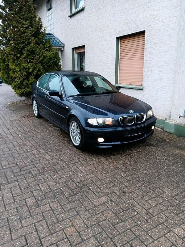 Gebraucht BMW 320 170 PS (125 kW) 2003 Blau Limousine