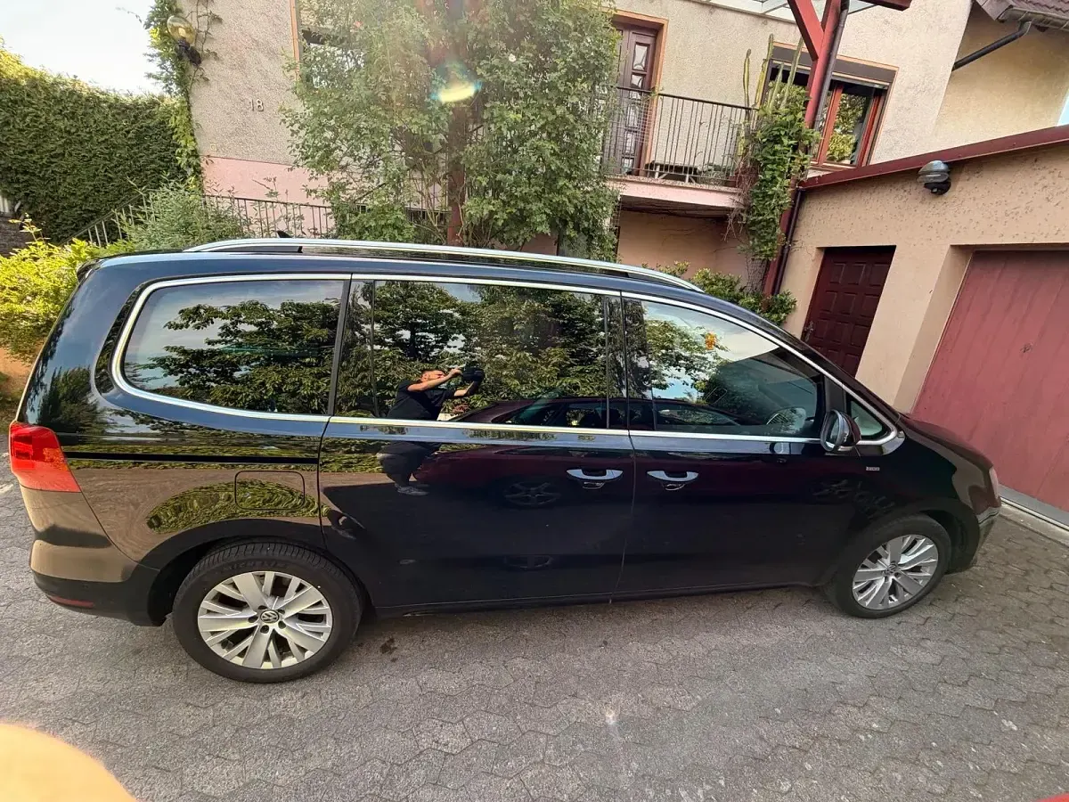 Gebraucht VW Sharan 177 PS (130 kW) 2013 Schwarz Van / Kleinbus