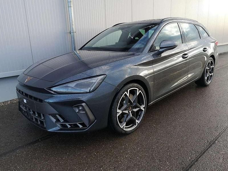 Magnetic tech metallic Neu 2025 Cupra Leon VZ Kombi | 39.589 € (Superpreis) - Bild 1/2