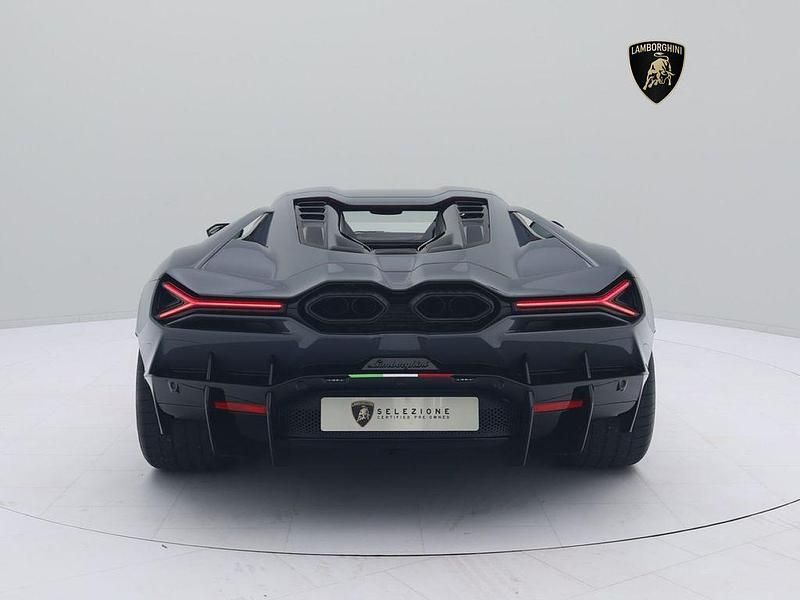 Usata Lamborghini Revuelto 1016 CV (747 kW) 2024 Grigio Coupé