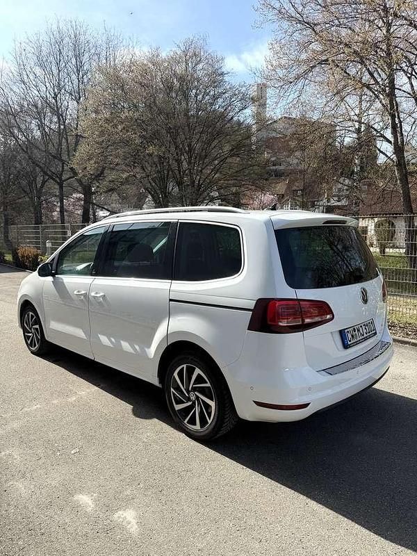 Gebraucht VW Sharan Sound 184 PS (135 kW) 2017 Weiß Van / Kleinbus