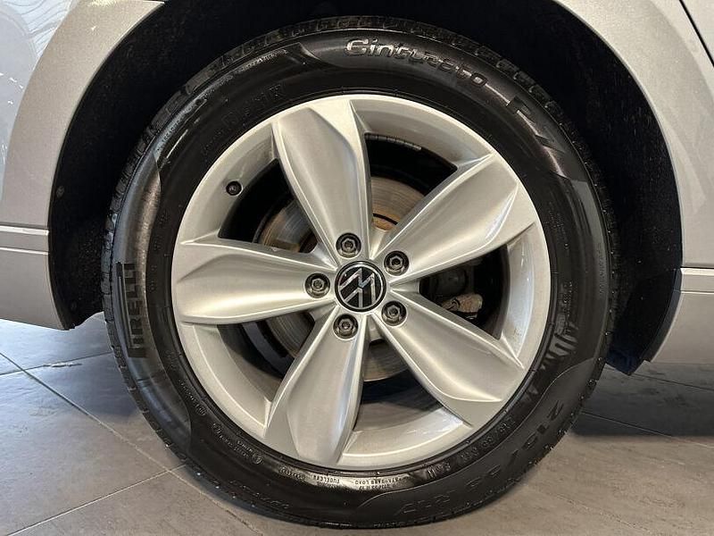 Gebraucht VW Passat Business 200 PS (147 kW) 2022 Silber Kombi