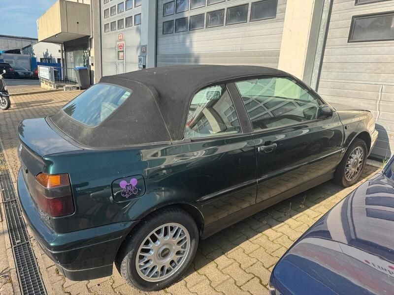 Grün Gebraucht 1995 VW Golf Cabriolet Cabrio | 690 € - Bild 1/4