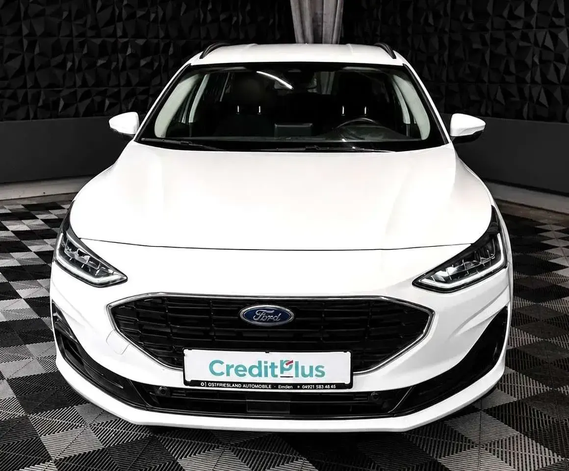 Gebraucht Ford Focus Cool & Connect 125 PS (91 kW) 2022 Weiß Kombi