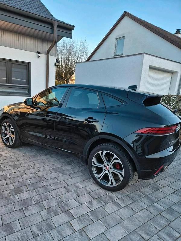 Gebraucht Jaguar E-Pace R-Dynamic 179 PS (131 kW) 2018 Schwarz SUV