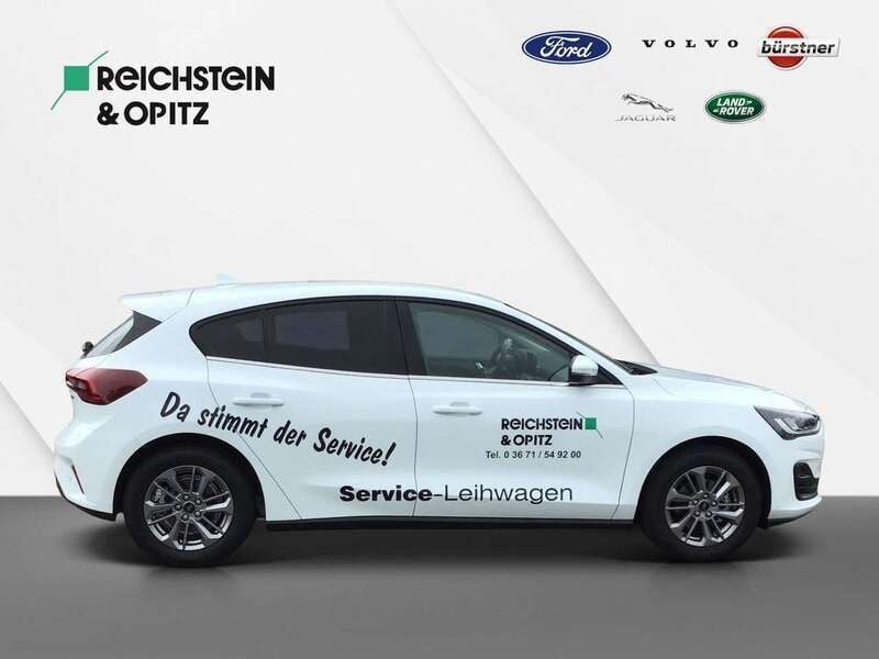 Begagnad Ford Focus Style 125 HK (91 kW) 2023 Vit Sedan