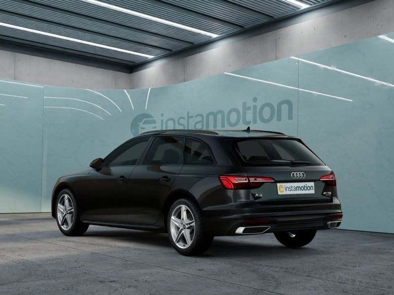 Używany Audi A4 Advanced 204 KM (150 kW) 2024 Czarny Kombi
