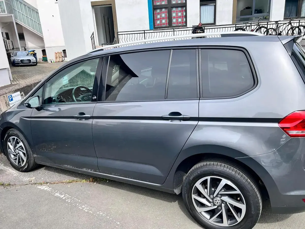 Gebraucht VW Touran 150 PS (110 kW) 2017 Grau Van / Kleinbus