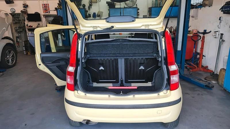 Gebraucht Fiat Panda 60 PS (44 kW) 2009 Gelb Kleinwagen