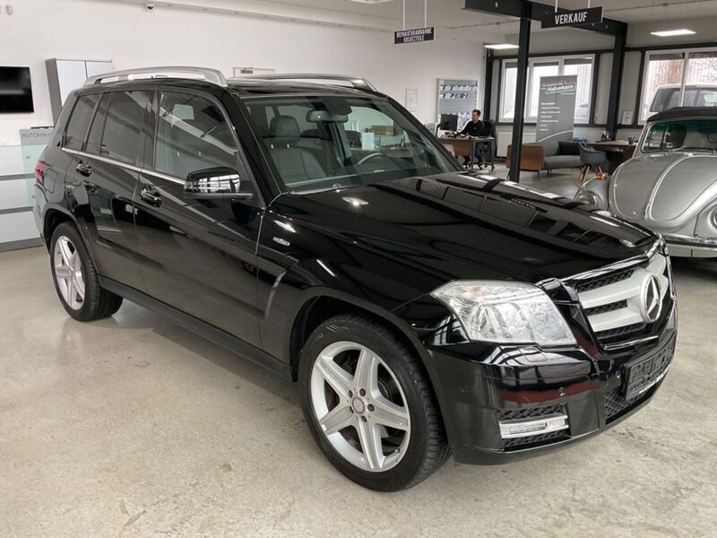 Schwarz Gebraucht 2012 Mercedes GLK250 Sport SUV | 11.977 € (Superpreis) - Bild 1/4