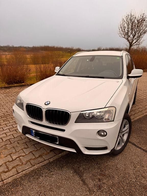 Weiß Gebraucht 2011 BMW X3 SUV | 8.300 € (Etwas zu teuer) - Bild 1/4