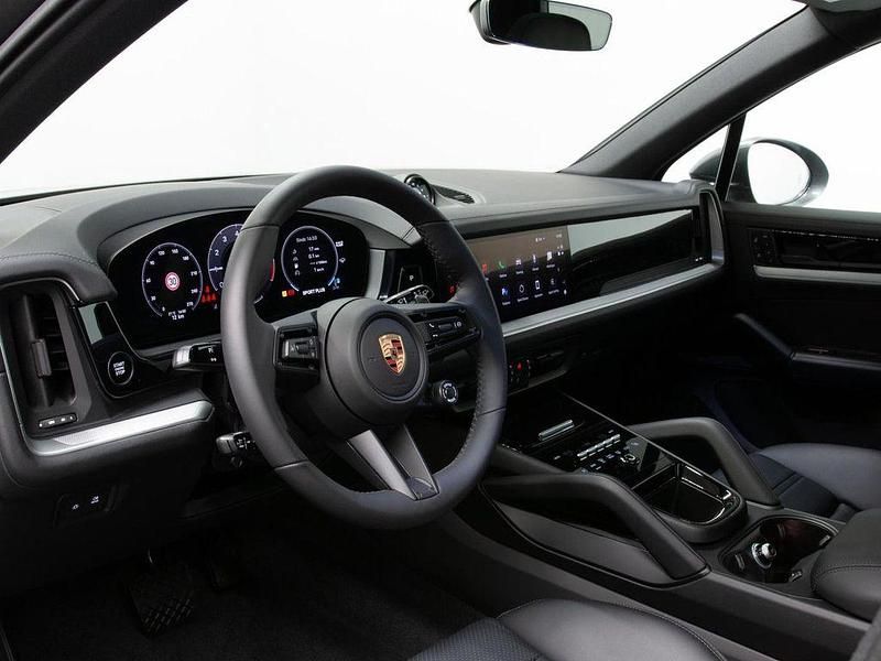Gebraucht Porsche Cayenne 470 PS (345 kW) 2025 Grau SUV