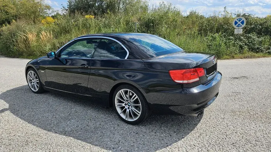 Gebraucht BMW 325 Cabriolet 197 PS (144 kW) 2008 Schwarz Cabrio
