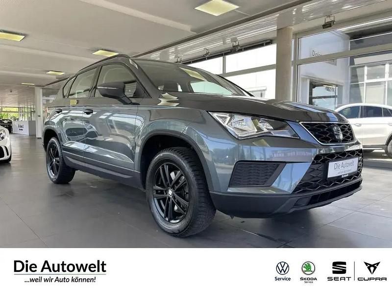 Metal grey (grau) Gebraucht 2017 Seat Ateca Reference SUV | 12.980 € (Fairer Preis) - Bild 1/4