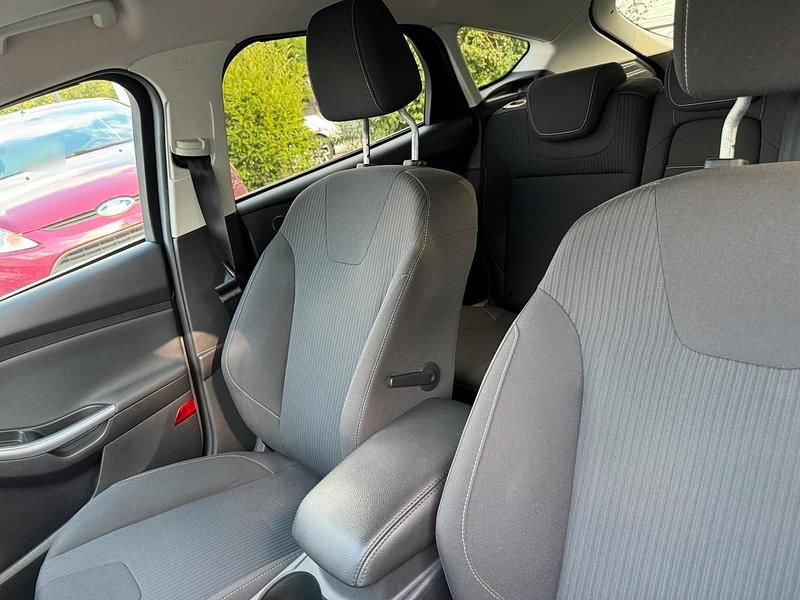 Gebraucht Ford Focus 184 PS (135 kW) 2011 Gold Limousine